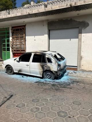 Queman auto en la comunidad de Xaltepec, en Palmar de Bravo