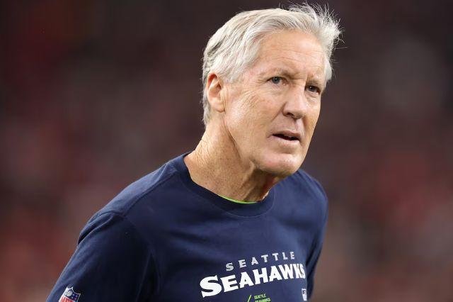Raiders despiden a Pete Carroll tras récord 3-14 en NFL 