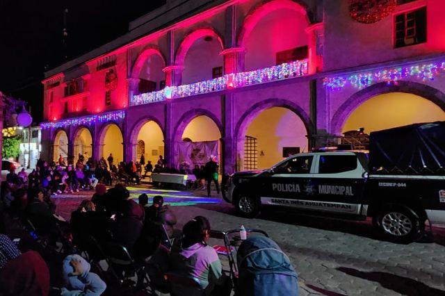Recibe Santa Inés Ahuatempan patrulla 
