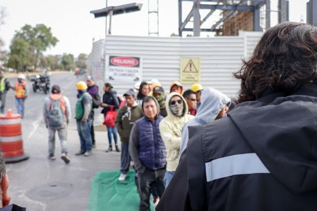 Trabajadores en Puebla: ilustrativa