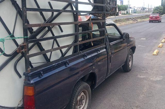 Hallan camioneta calcinada