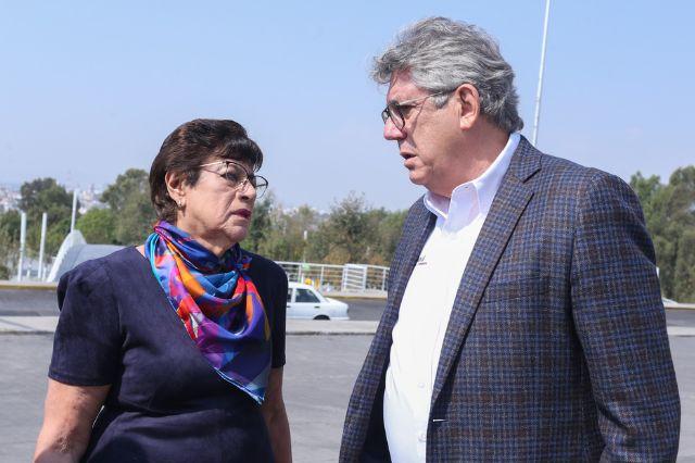 Silvia Tanús y Juan Manuel Vega, funcionarios de la SMT