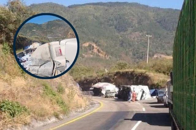 Vuelca tráiler