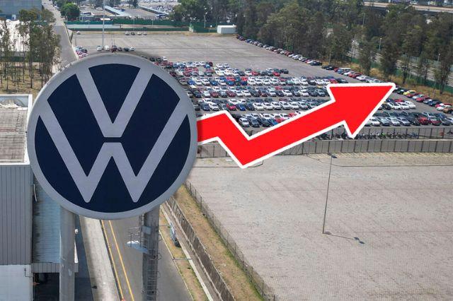 Logo de Volkswagen con flecha roja 