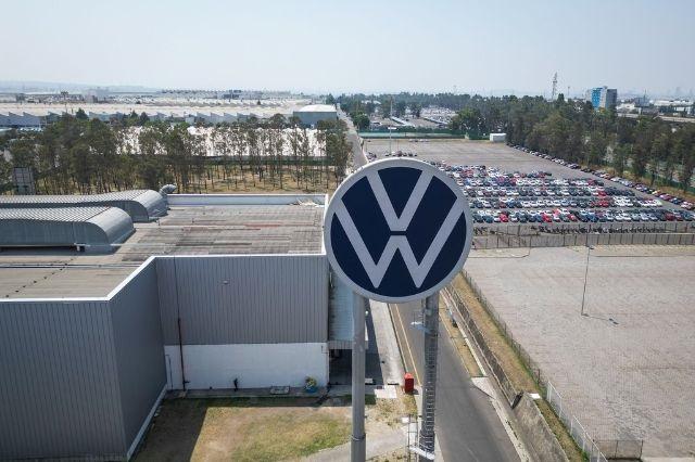 Volkswagen acelera producción del Jetta; llama a tiempo extra