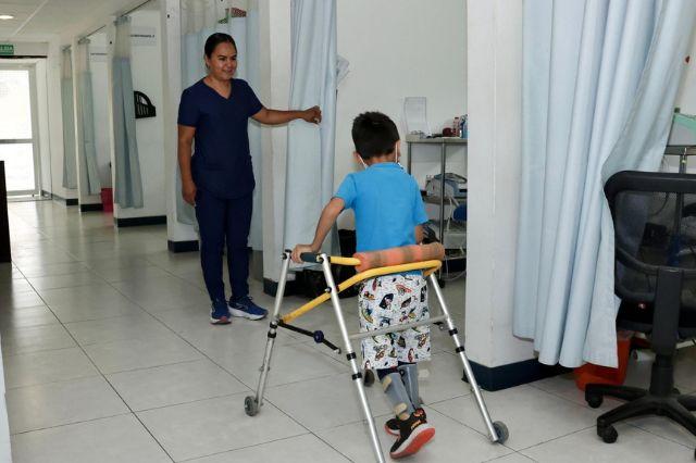 Consulta servicios del CREE Puebla con atención accesible