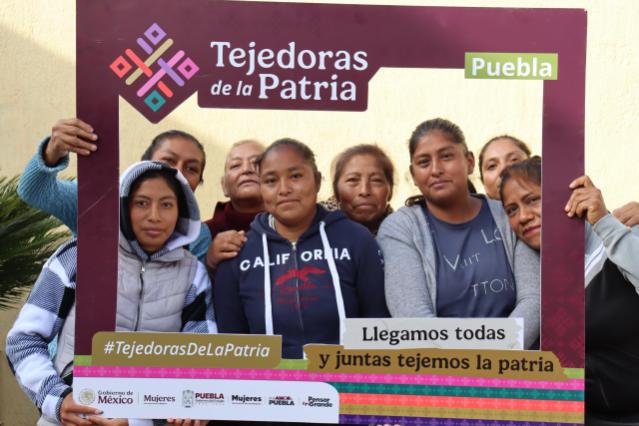 Impulsan liderazgo y autonomía de mujeres tejedoras poblanas