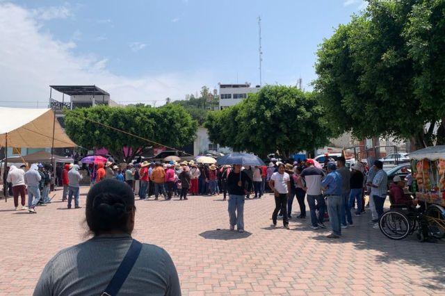 Habitantes de San Marcos Tlacoyalco