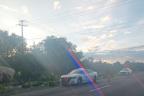 Una camioneta de carga volcó 