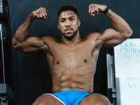 Anthony Joshua sigue hospitalizado tras accidente en Nigeria
