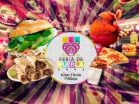 Logo de la Feria de Puebla con platillos alrededor 