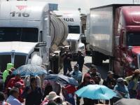 Personas bloquean la autopista México-Puebla