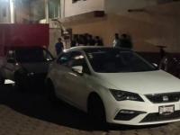 Vecinos retienen a automovilista 