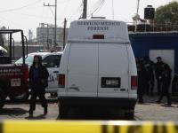 Camioneta de Semefo