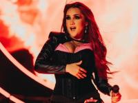 Dulce María anuncia su segundo embarazo y prepara a su familia para el cambio