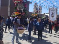Fieles celebran en Santiago Alseseca