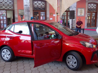 Auto para la Cruz Roja
