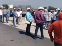 Bloquean la Siglo XXI