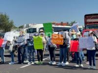 Famliares de la docente Jessica Portillo en protesta en la Vía Atlixcáyotl