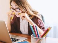 Estudiante de nivel en educación superior: ilustrativa