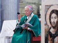 Arzobispo de Puebla, Víctor Sánchez Espinosa, durante misa dominical en Catedral