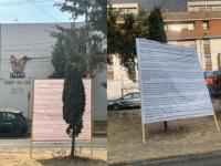 Colocan mantas con denuncias afuera del IMSS Amalucan