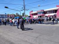 Manifestación de transportistas en la SMT; exigen solución para poder trabajar