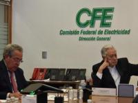 Manuel Bartlett como director de la CFE