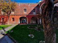 Museo de Santa Mónica celebra 90 años como guardián del arte religioso