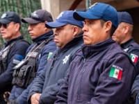 Policías en Naupan