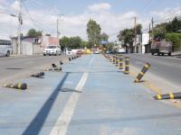 Bolardos de ciclopista atropellados