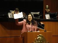 Senadora Cynthia López Castro