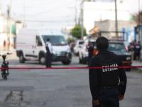 Policía del Estado delimita una zona donde ocurrió una riña familiar