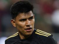 Jesús Gallardo busca el Balón de Oro 2025 como mejor lateral