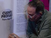 Pedro Ángel Palou reflexiona sobre el narco y la pornoliteratura