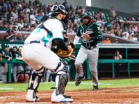 Pericos pierde en extrainnings ante Saraperos en Saltillo