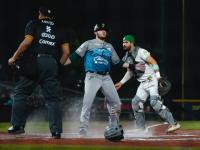 Ofensiva de Pericos marca diferencia ante Bravos